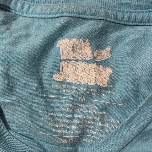 Medium Tom and Jerry graphics t-shirt - Picture 2 of 4